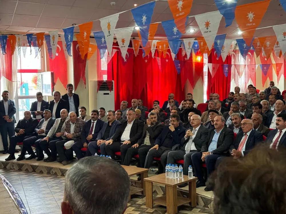 Adnan Atalay Yeniden AK Parti Karayazı İlçe Başkanı Seçildi