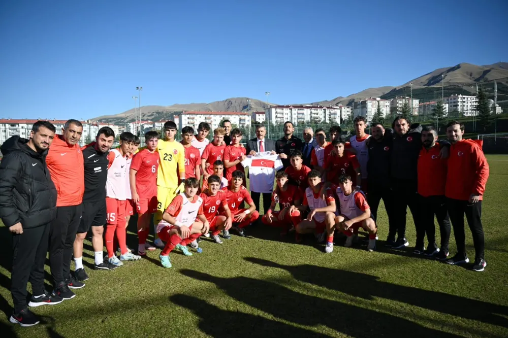 Vali Mustafa Çiftçi, Türk Devletleri U16 Futbol Turnuvası’na Katıldı