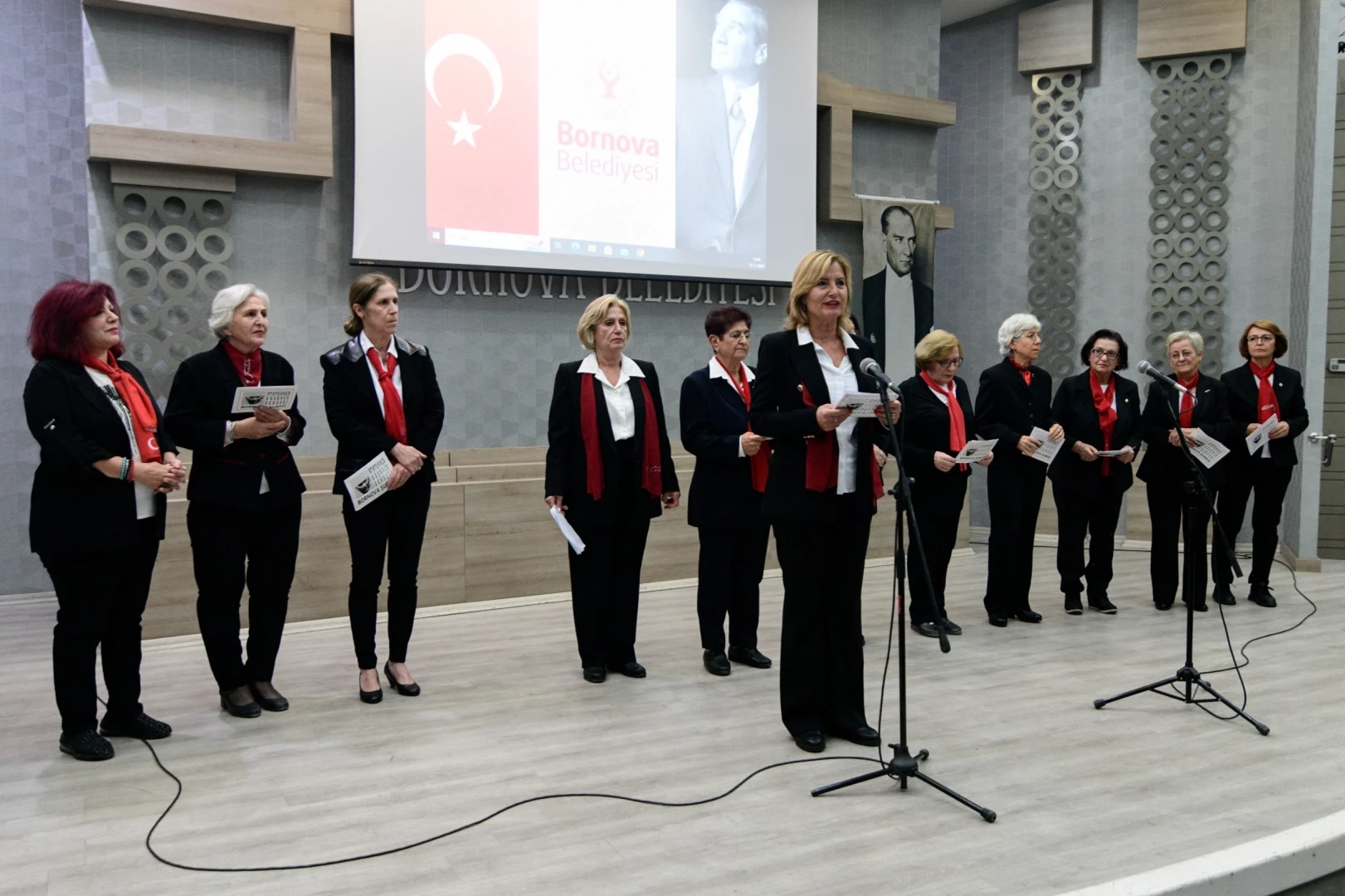 Atatürk Bornova’da etkinliklerle anıldı