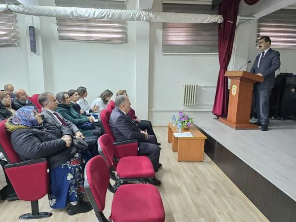 Artvin Fen Lisesi’nde Okul Aile Birliği Toplantısı Gerçekleşti