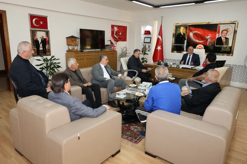 Arhavi’de Spor ve Turizm Konuşuldu: Tanınmış İsimler Ziyarette