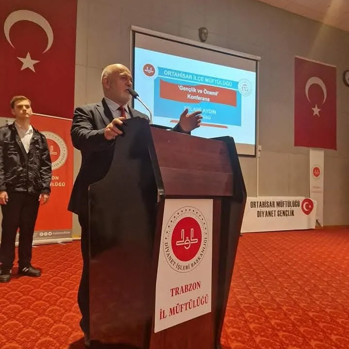 İl Müftülüğü Tarafından Düzenlenen Cami-Gençlik Buluşmaları Konferansı Başarıyla Tamamlandı