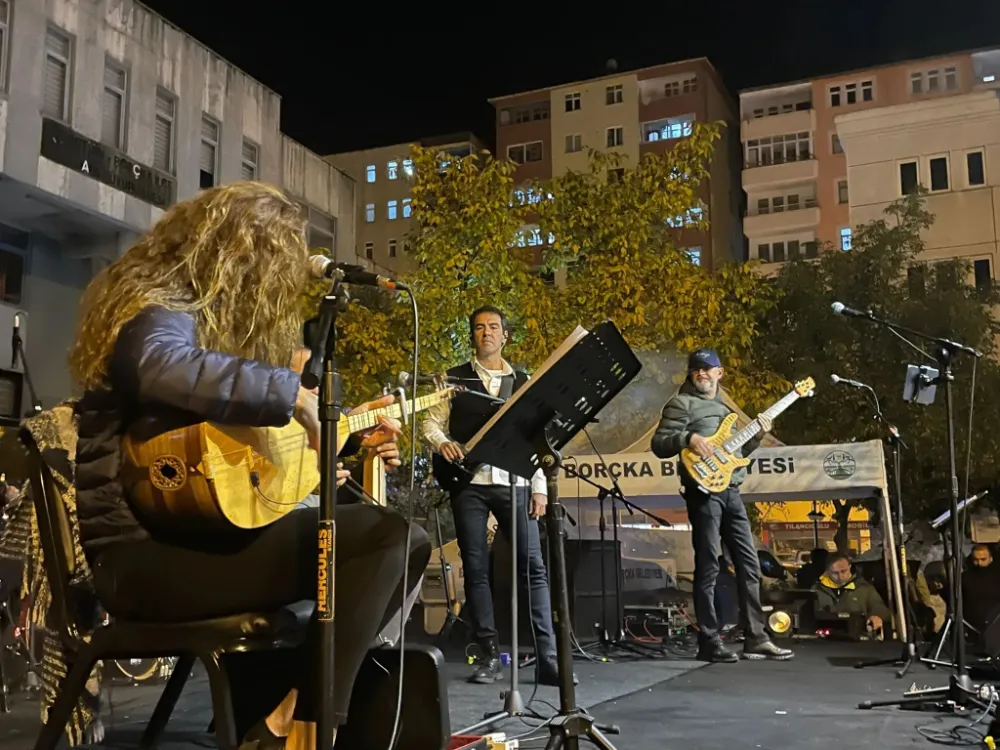 Borçka’da Demir Elma Festivali: Kültürel Zenginlikler ve Görsel Şölen!