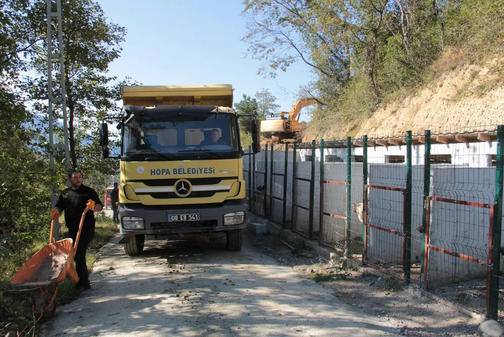 Hopa’da Su Altyapısı Güçleniyor: Kars Caddesi’nde Hattı Yenileniyor