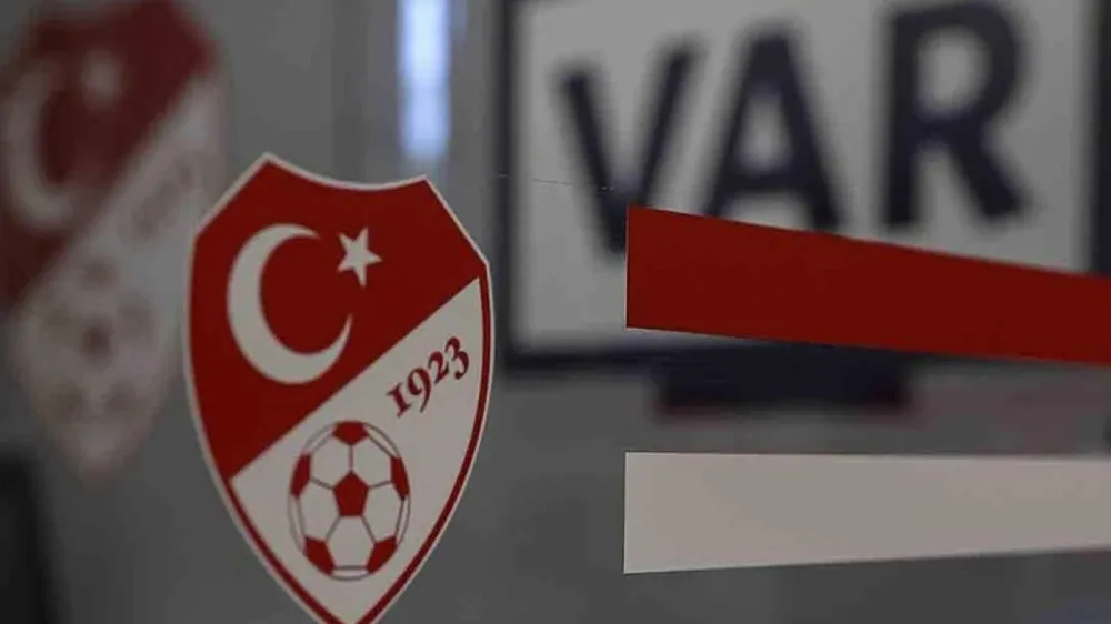 Trabzonspor - Fenerbahçe maçının VAR hakemi belli oldu