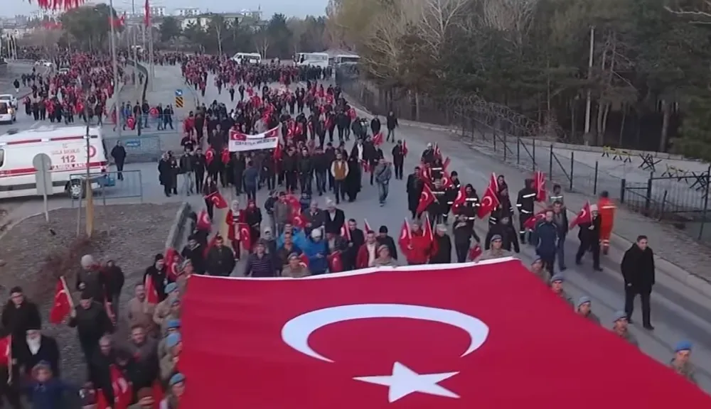 Erzurum, Tarihi Yürüyüşle Ecdadının İzinden Yürüyor