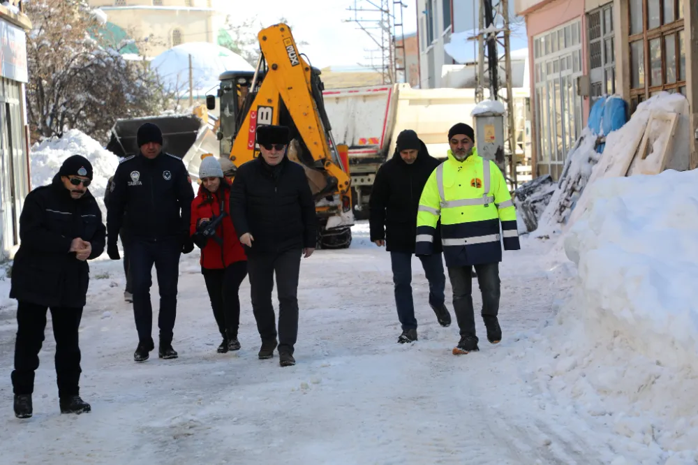 Bayburt Belediyesi, Kış Koşullarına Karşı Yoğun Çalışmalarını Sürdürüyor