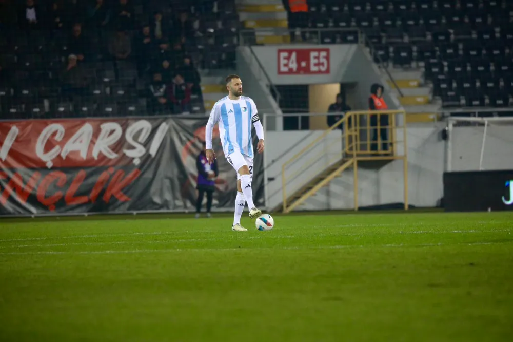 Mavi Beyaz Sevdamız Çorum’da Zaferle Taçlandı: Erzurumspor’un Güçlü Mücadelesi