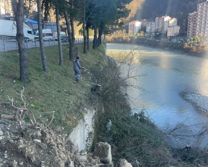 Borçka Belediyesi’nden Yeniyol Mahallesi’nde Kapsamlı Çalışmalar