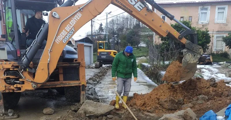 İyidere’de Doğalgaz ve Altyapı Çalışmaları Hız Kesmeden Devam Ediyor