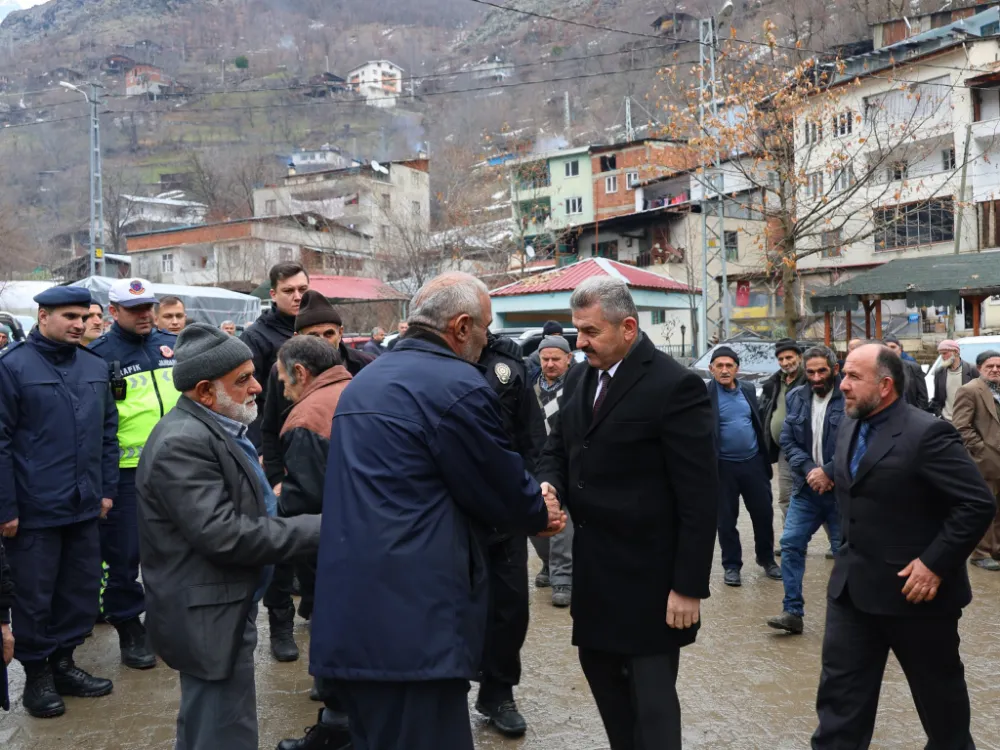  Artvin Valisi Dr. Turan Ergün, Ortaköy Köyü’nü Ziyaret Etti  