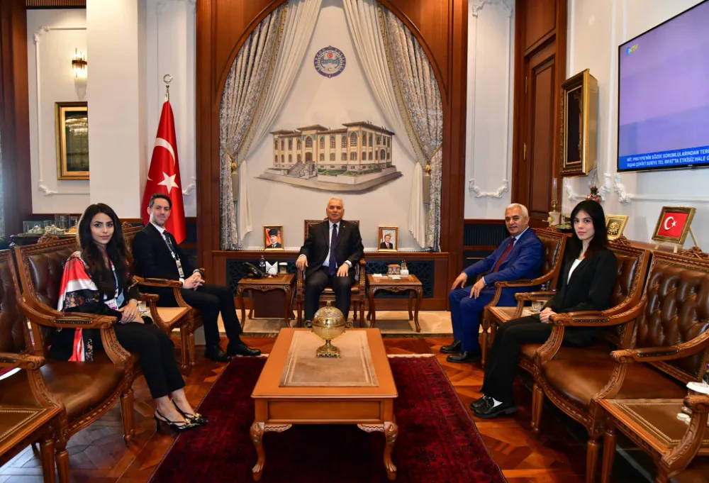 Vali Yıldırım, Dünya Paten Futbolu Federasyonu Başkanı ve Heyetini Kabul Etti