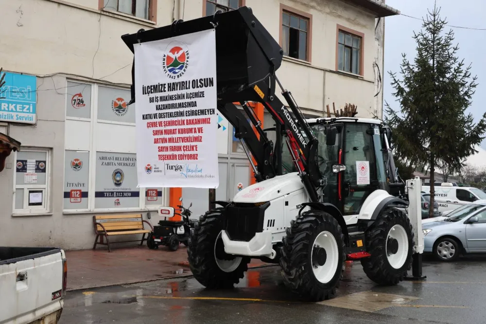 Arhavi Belediyesi Envanterine Yeni İş Makinesi Katıldı