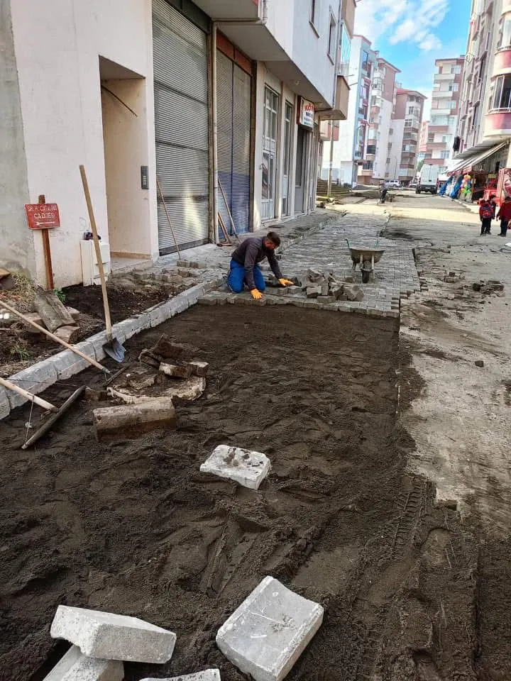 Beşikdüzü Belediyesi’nden Yoğun Çalışma Mesaisi