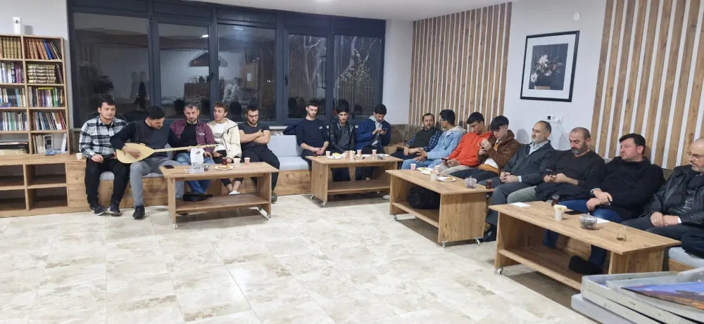 Gençlerle Hasbihal: Trabzon’da Anlamlı Cuma Gecesi Programı