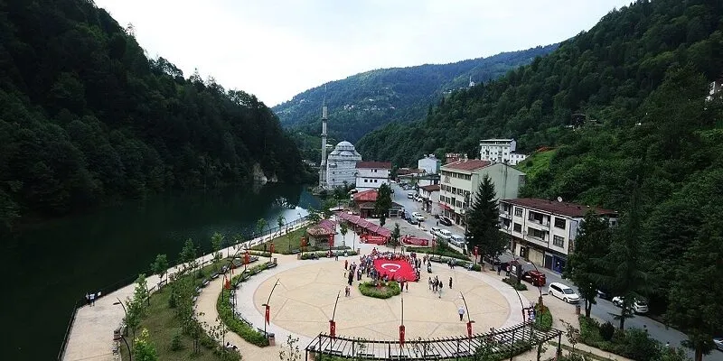 Hemşin: Tarih, Kültür ve Doğanın Buluştuğu Karadeniz