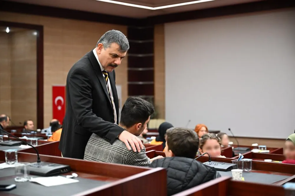 Erzurum Valisi Mustafa Çiftçi Başarılı Öğrencileri Ödüllendirdi