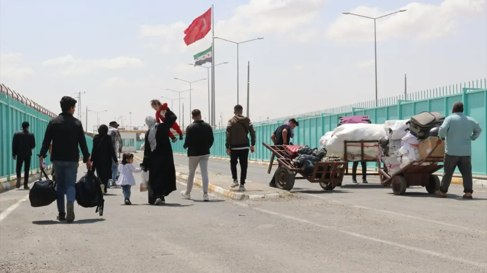 Bakan Yerlikaya: Evlerine dönen Suriyeli sayısı 625 bine yaklaştı