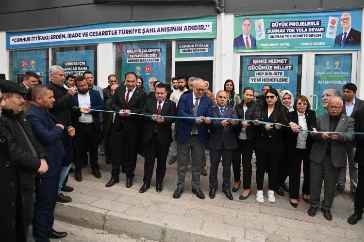 Gördes’te Cumhur İttifakı Seçim Bürosu açıldı