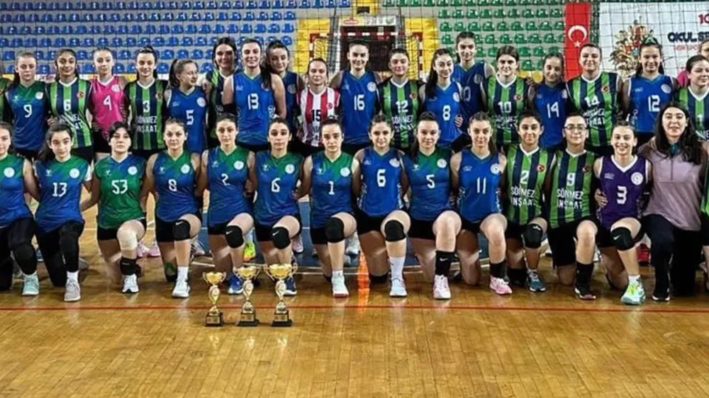 Çaykur Rizespor voleybol da kupalara ambargo koydu