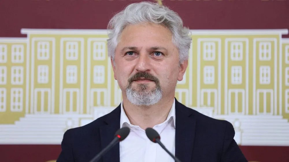 DEM Parti İstanbul Büyükşehir Belediyesi Başkan adaylarından Murat Çepni kimdir?