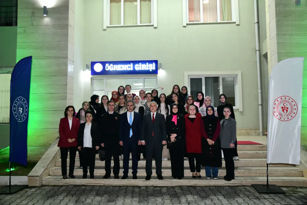 Trabzon Valisi Aziz Yıldırım Ortahisar Öğrenci Yurdu