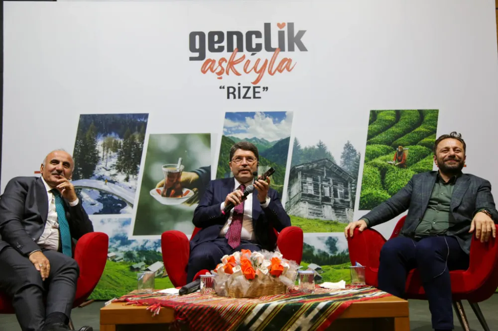 Cumhurbaşkanı Erdoğan RTEÜ gençlerine seslendi: Takip edeceğiz
