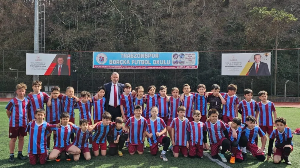 Ahmet Erdem, Borçka Trabzonspor Futbol Okulunu Ziyaret Etti