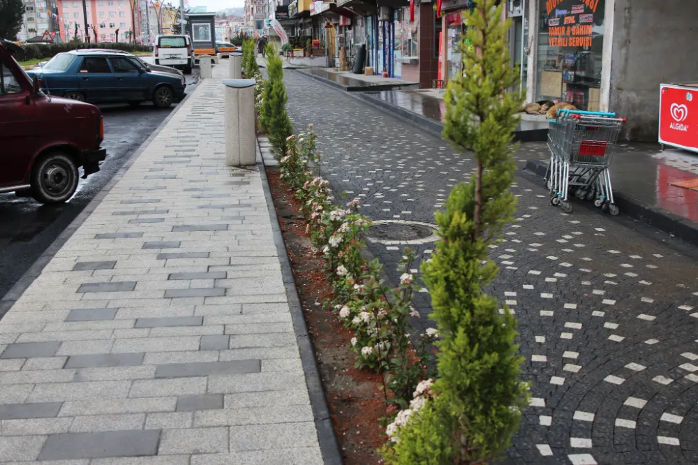 Gülbahar Hatun Caddesi