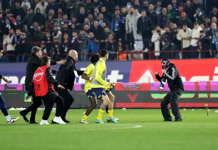 Trabzonspor-Fenerbahçe maçının faturası belli oldu! Olaylı mücadeleden sonra herhangi bir futbolcu için açıklama yapılmadı