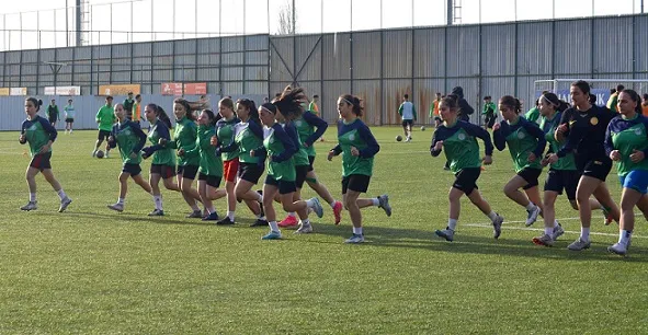 Rize Yeşilçayspor Kadın Futbol Takımı- Çaykur Rizespor Kulübü İş Birliği Devam Ediyor
