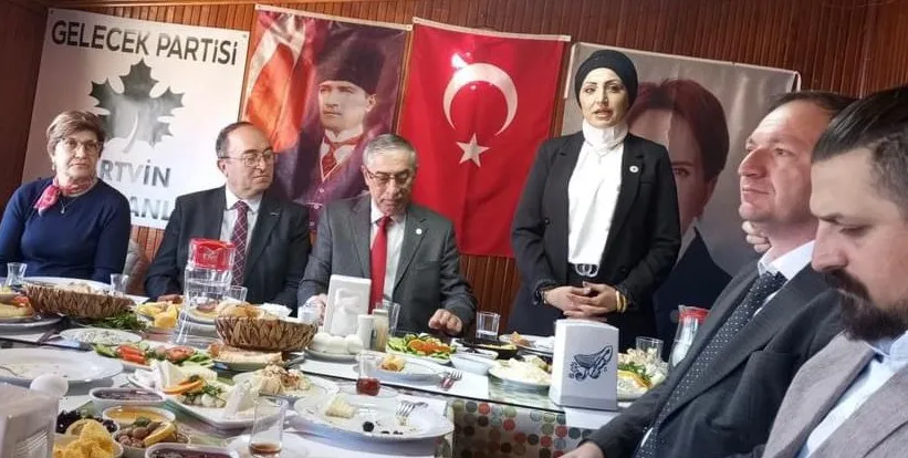 Gelecek Partisi, İYİ Parti Belediye Başkan Adayı Demirhan Elçin