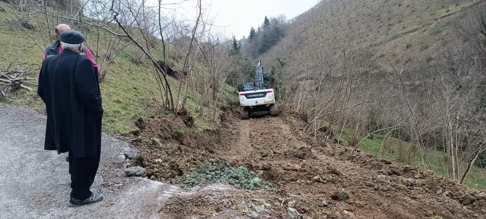 Yomra Belediyesi Fen İşleri Ekipleri, Yol İyileştirme Çalışmalarına Hız Kesmeden Devam Ediyor