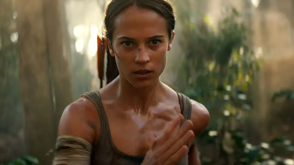 Tomb Raider filminin oyuncuları kim?