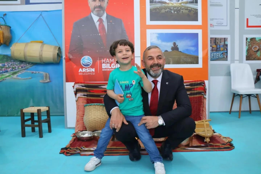 “Arsin Belediye Başkanı Hamza Bilgin, Ankara’da Trabzon Tanıtım Günleri’nde Hemşehrileriyle Buluştu”