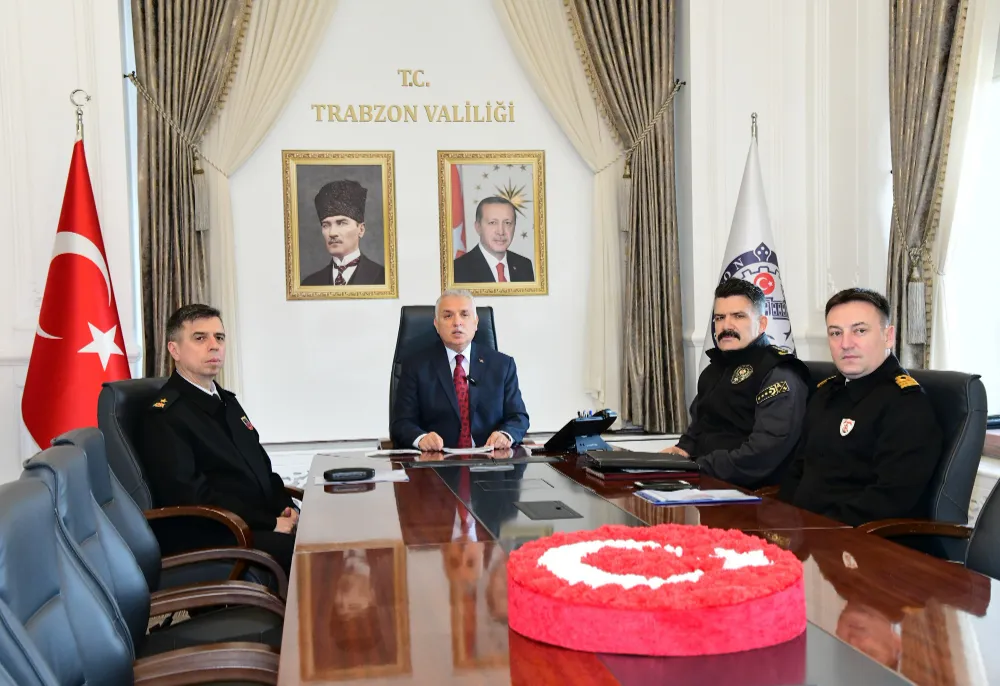 Vali Aziz Yıldırım, Trabzon’da Güvenlik Güçlerimizin Gerçekleştirdiği Güncel Asayiş Verilerine İlişkin Açıklamalarda Bulundu