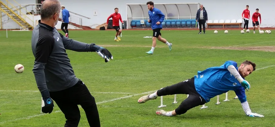 Pazarspor 28.haftada Oynayacağı Turgutluspor maçının startını Verdi