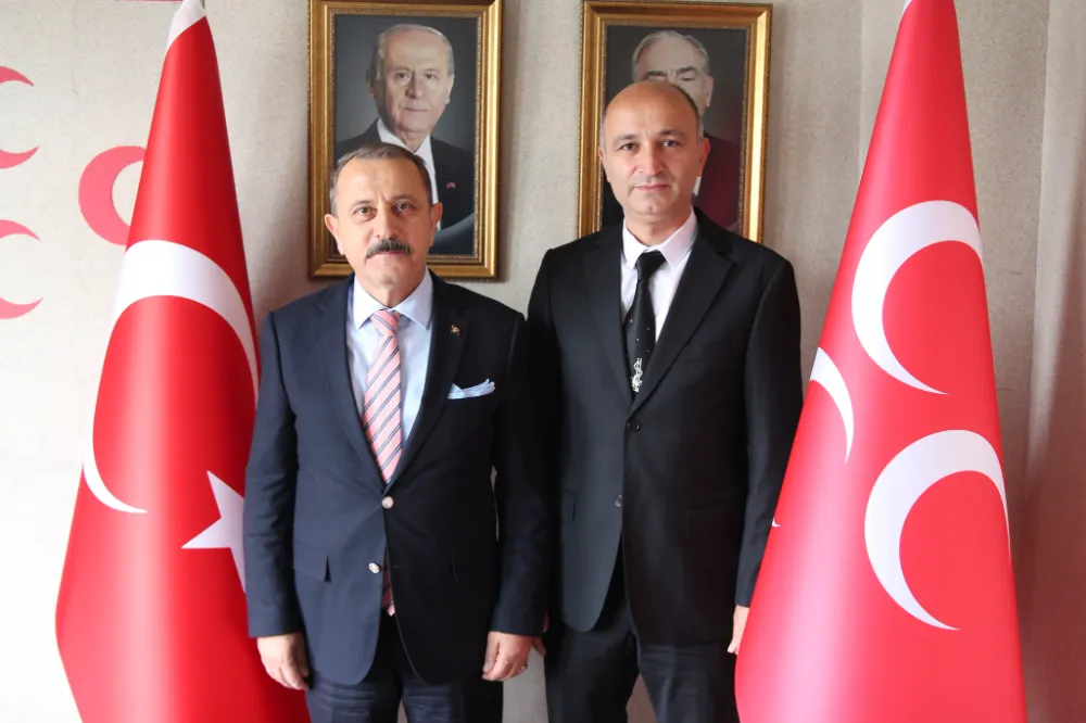 Vakfıkebir Belediye Başkanı Fuat Koçal, MHP İlçe Teşkilatını Ziyaret Etti
