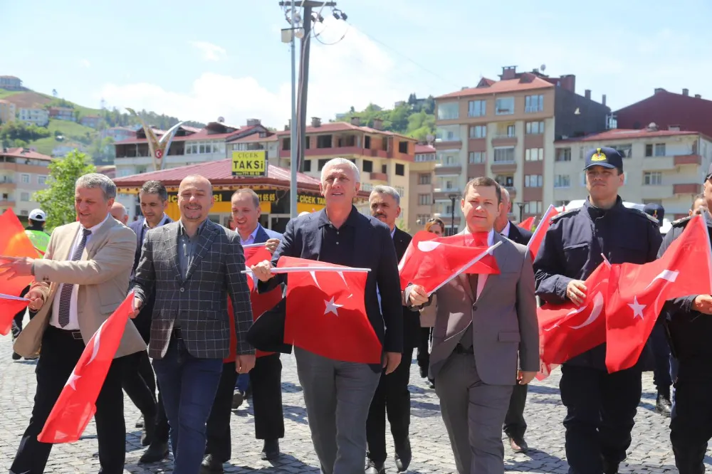Of Belediye Başkanı Salim Salih Sarıalioğlu, Gençlik Haftası Etkinliklerine Katıldı