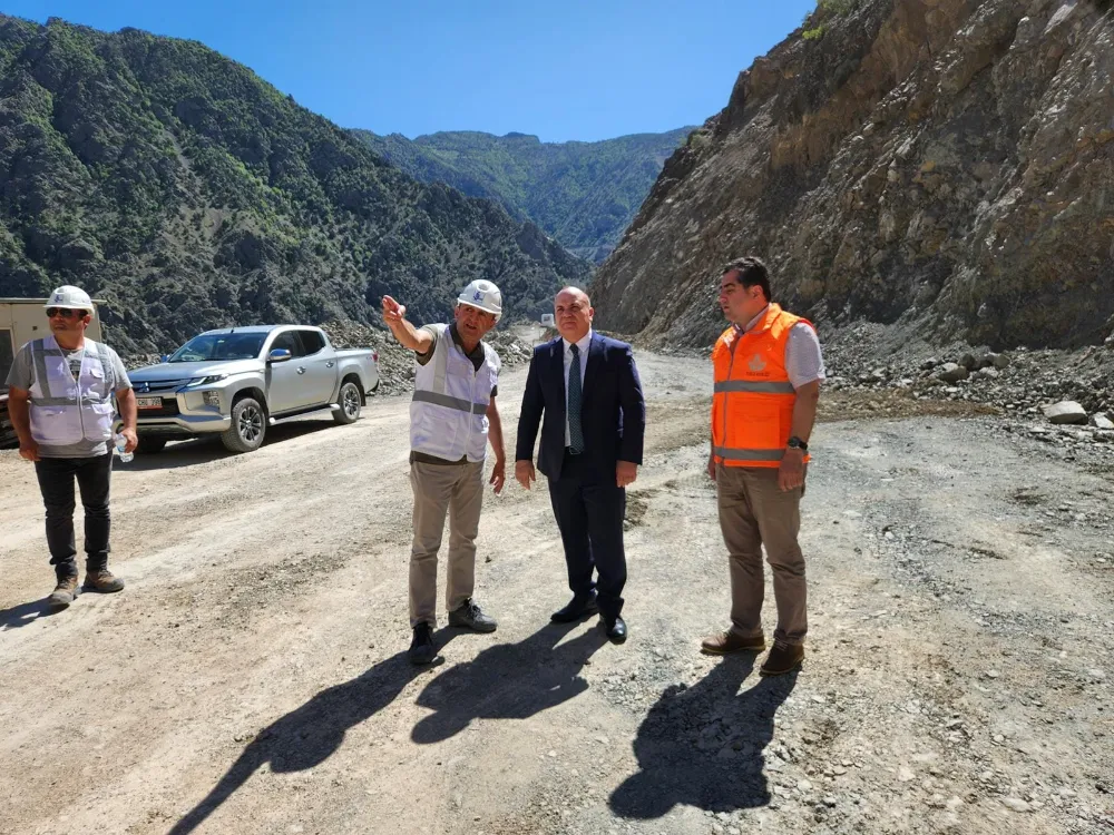 Artvin Valisi Ünsal, Yusufeli T14 Tünel Bölgesinde İncelemelerde Bulundu