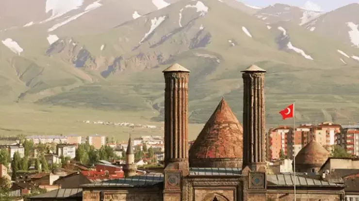 Erzurum: Tarihin ve Kültürün Doğu