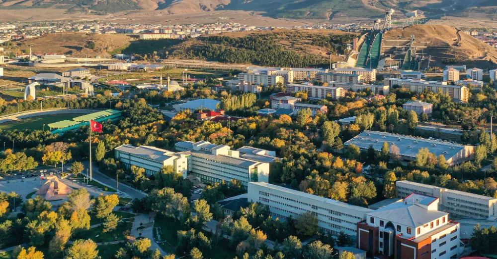 Atatürk Üniversitesi