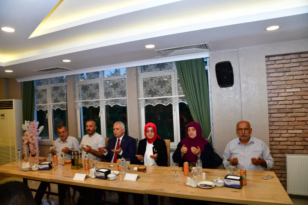 Trabzon Valisi Aziz Yıldırım, 15 Temmuz Anma Programında Şehit Aileleri ve Gazilerle Bir Araya Geldi