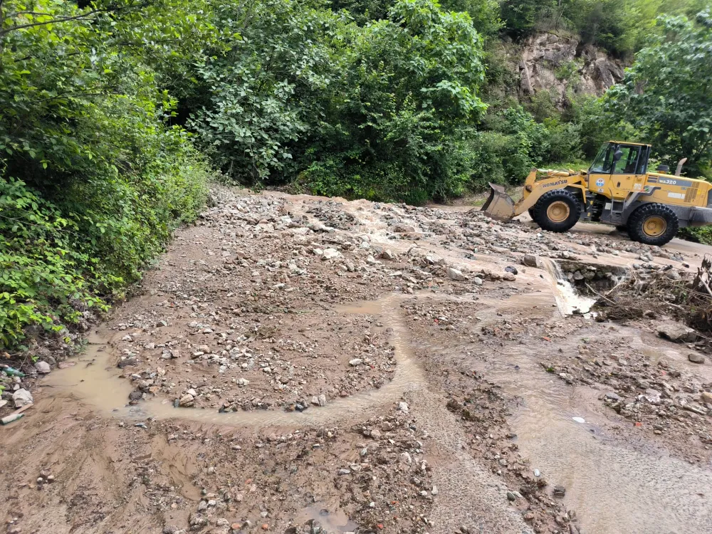 Büyükşehir Belediyesi’nden Sağanak Yağışa Karşı Hızlı Müdahale: 177 Nokta Onarıldı