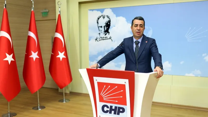 CHP’li Erhan Adem: “Hasta Hayvanlar mı Türkiye’ye Getiriliyor?”