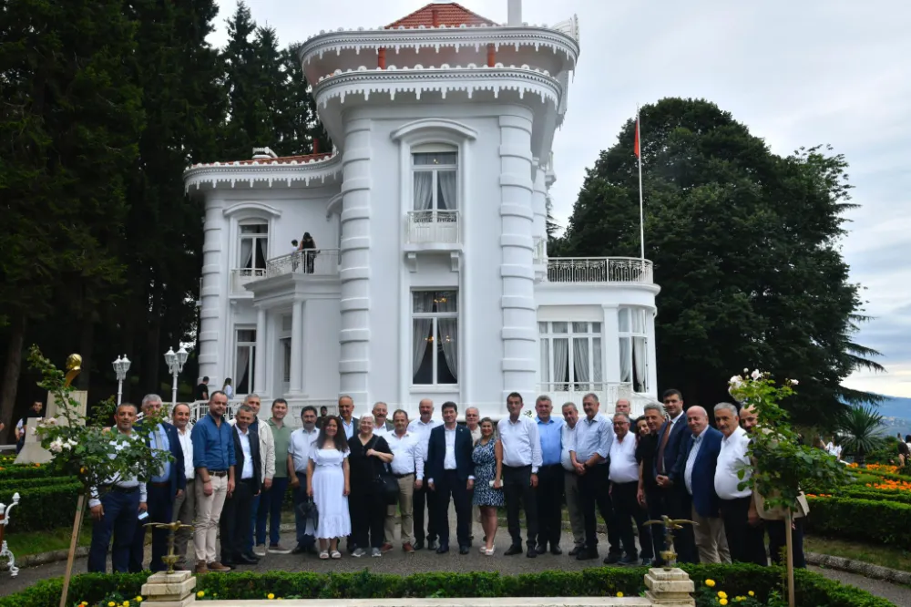Yusufeli ve Ortahisar Belediye Başkanlarından Verimli İş Birliği Toplantısı