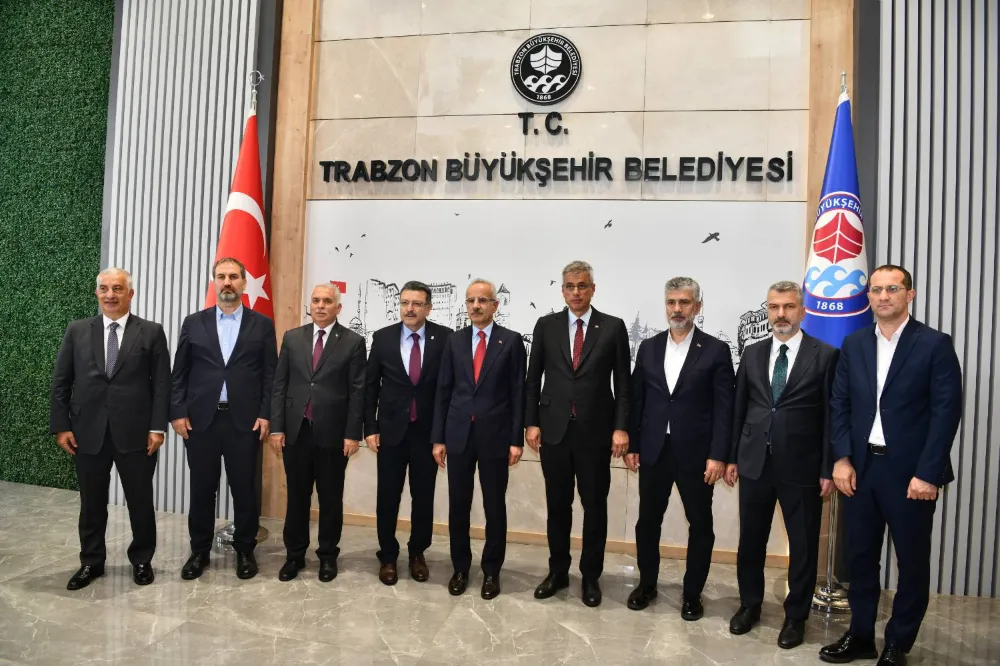 Bakanlar Uraloğlu ve Memişoğlu, Trabzon Büyükşehir Belediyesi