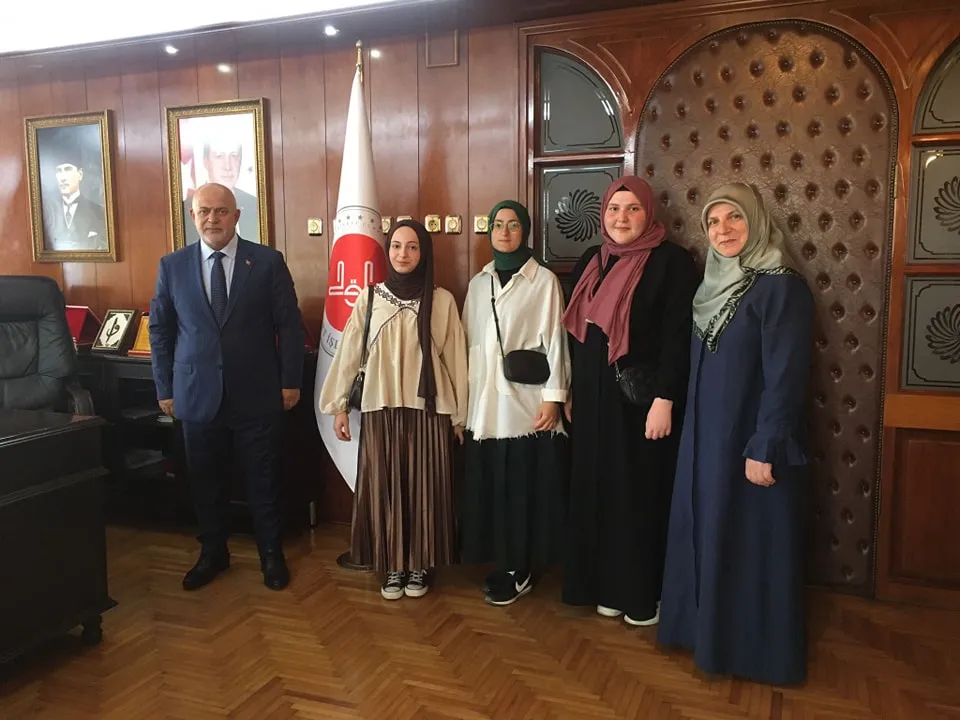 Trabzon Üniversitesi İlahiyat Fakültesi Öğrencilerinden İl Müftülüğüne Ziyaret