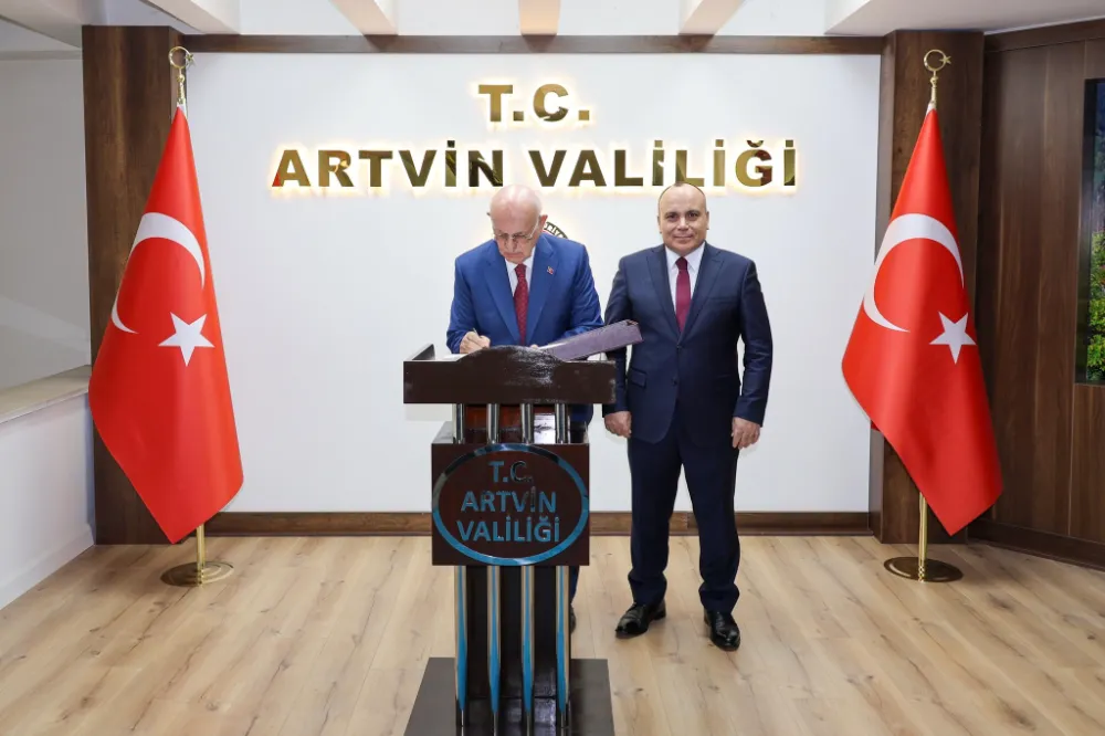 Cumhurbaşkanlığı Yüksek İstişare Kurulu Başkanvekili İsmail Kahraman’dan Artvin Valiliğine Ziyaret