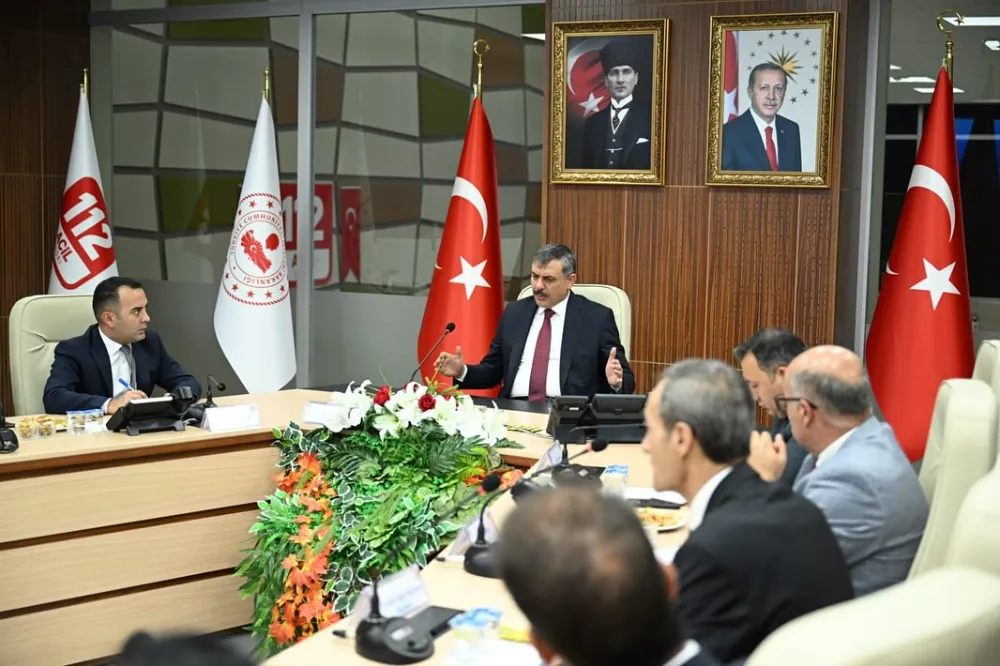 Erzurum’da Muhtarlarla Toplantı: Kömür Yardımı ve Bakım Talepleri Gündemde